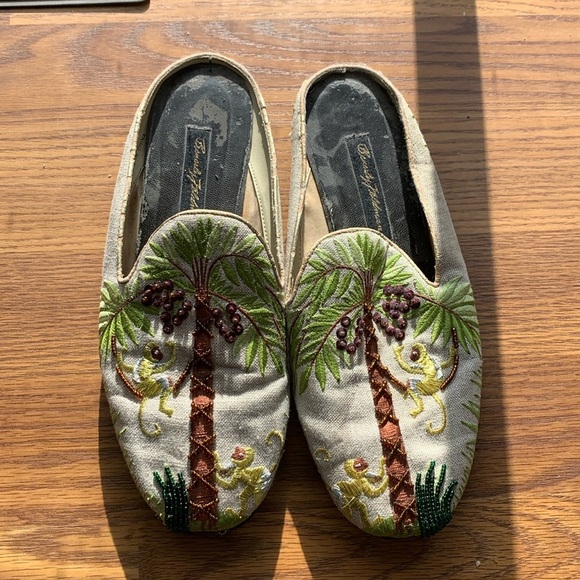 Beverley Feldman Vintage 1980 Miles Clogs Slip Ons Shoes Size 6.5 B Jungle Theme - Picture 1 of 5